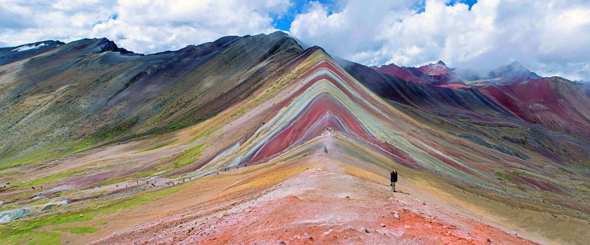 RAINBOW MOUNTAIN TOUR | Rainbow Mountain Trek 1 day - Peru Magic